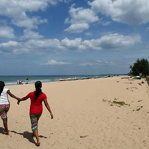 Marine Tourist At Beach Guest house